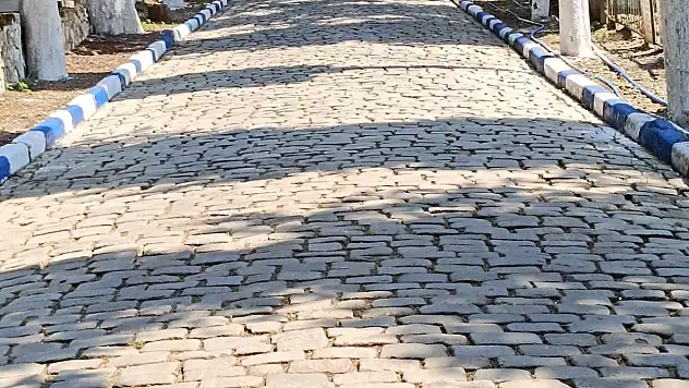 Bayram Öncesi Mezarlık Temizliği ve Bakım Çalışmaları Yapıldı