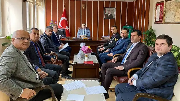 BEYDAĞ'DA KADINA YÖNELİK ŞİDDETE KARŞI ULUSLARARASI MÜCADELE GÜNÜNDE İLÇE PROTOKOLÜ BİR ARAYA GELDİ