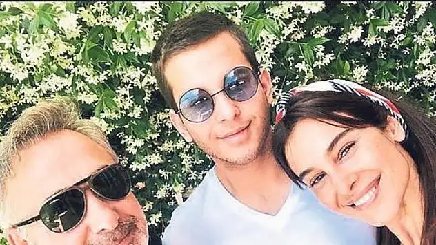 Can, anne babasını boşanmaya götürdü