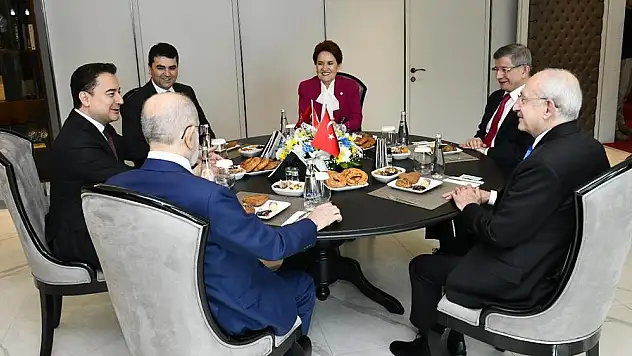 CHP’nin sandalye sayısı düştü