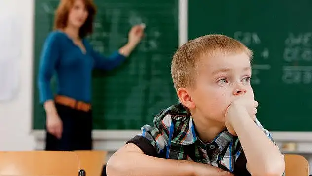 Dikkat Eksikliği Nasıl Anlaşılır? Okul Çağındaki Çocuklara Dikkat!