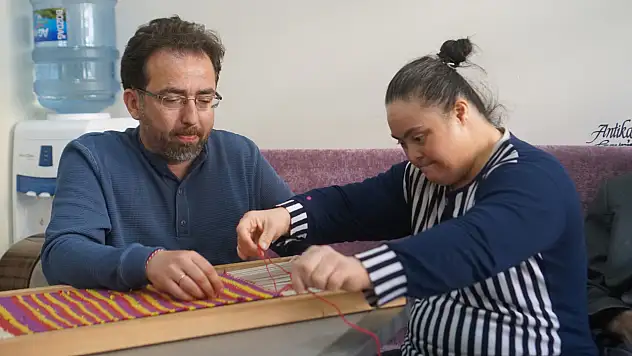 Down Sendromlu Bireyler İçin Farkındalık: 'Onlar Bizimle Birlikte Hayatın İçinde'