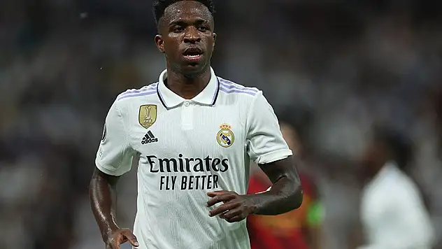 Efsane isimler giymişti: 7 numara artık Vinicius’un