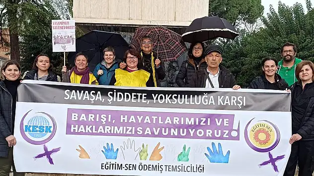 Eğitim-Sen'den şiddete karşı basın açıklaması