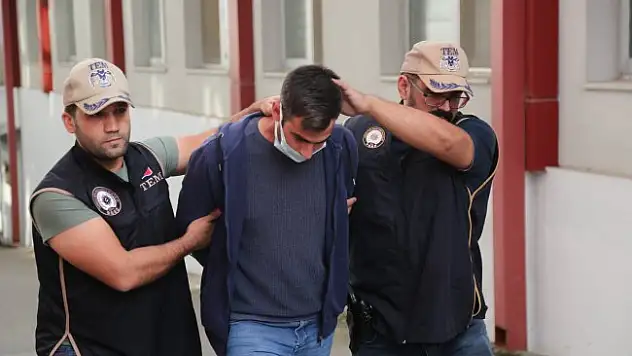 FETÖ'den 6 yıl 3 ay hapis cezasıyla aranan eski komiser yakalandı