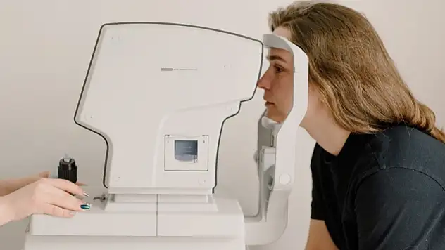 Görme problemlerinde lens teknolojileri tedavisi