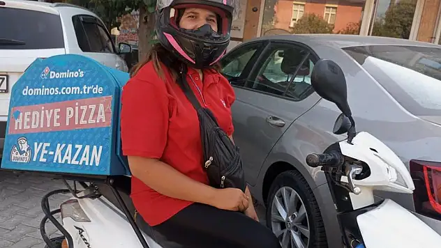 İlknur Uçar kadın kuryeleri temsil ediyor