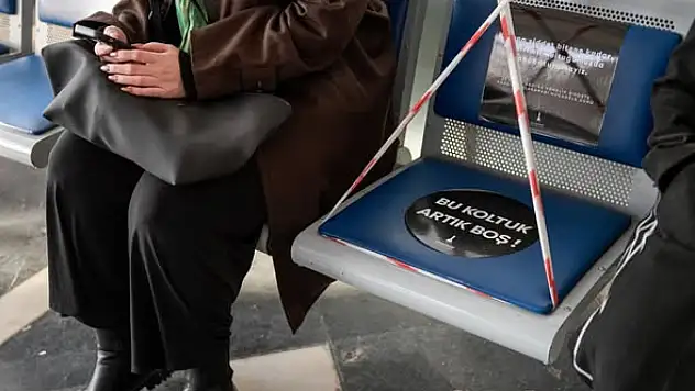 İzmir Büyükşehir'den 25 Kasım'a Özel Farkındalık: Toplu Taşıma Araçlarında Boş Koltuk