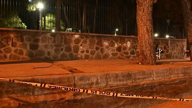 İzmir'de Kanlı Hesaplaşma: 1 Ölü, 1 Ağır Yaralı