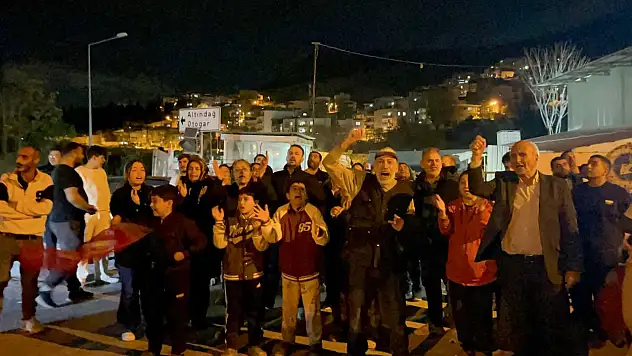 İzmir'de Onat Tüneli İsyanı: Mahalle Sakinleri Şantiyede Sesini Duyurdu