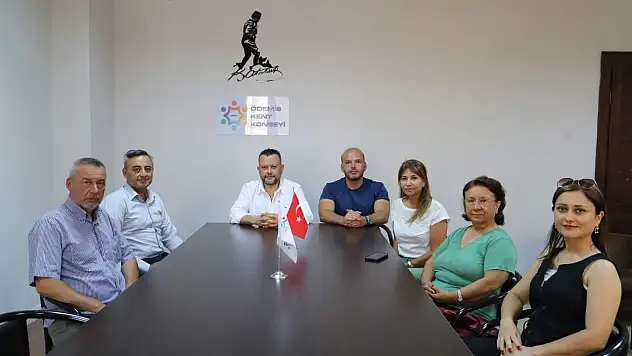 İzmir Kent Konseyi'nden Ödemiş'e Yangın Dayanışması Ziyareti