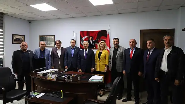 İzmir şoförler odası ÖTV müjdesini sevinçle karşıladı