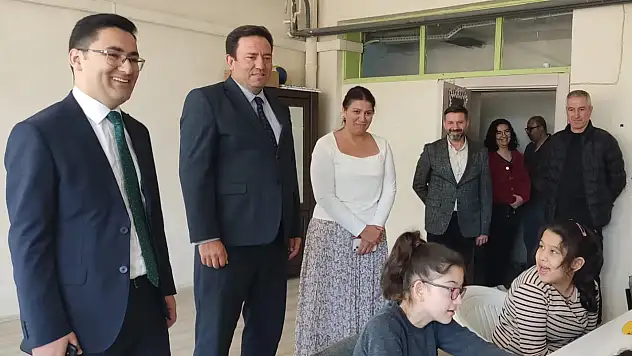 Kaymakam Murat Karahan'dan Kiraz Ortaokulu'na Ziyaret