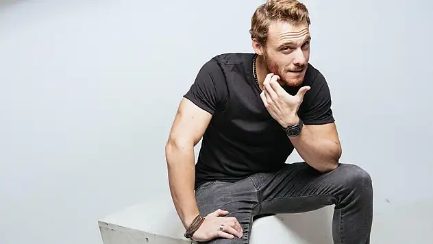 Kerem Bürsin’in yeni partneri belli oldu