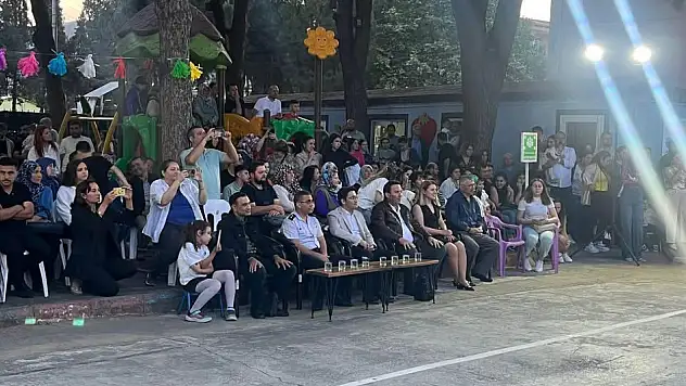 Kiraz Anaokulu'nda Mezuniyet Coşkusu