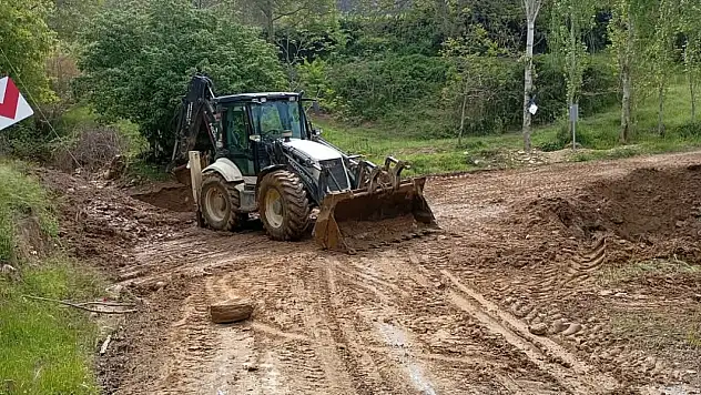 Kiraz Belediyesi'nden Çayağzı Mahallesi'ne Şiddetli Yağış Sonrası Hızlı Müdahale