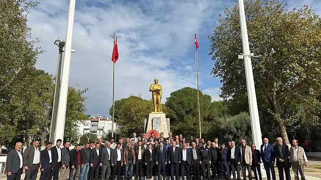 Kiraz'da 19 Ekim Muhtarlar Günü Kutlandı