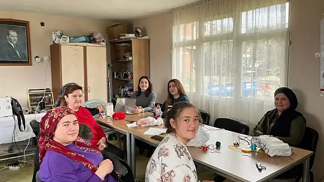 Aile Destek Merkezlerinde 'Benlik Saygısı' Üzerine Bilgilendirme Yapıldı