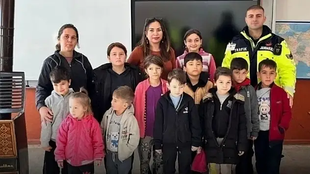 Kiraz'da Miniklere Trafik Bilinci Aşılandı