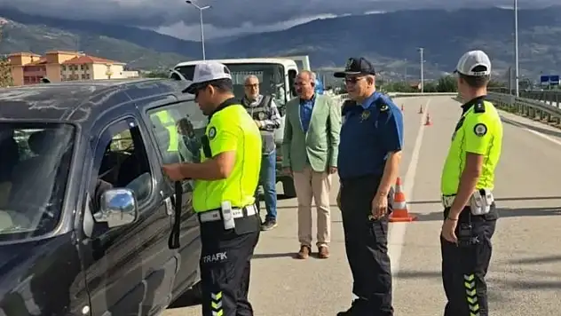 KİRAZ EMNİYET MÜDÜRÜ ACAR, SAHADA DENETİM YAPTI