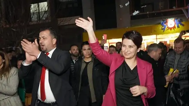 KUTLU'YA COŞKULU KARŞILAMA