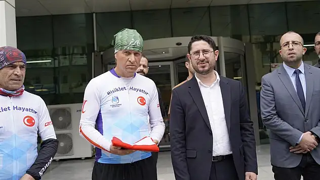 Manisa Bisiklet Hayattır Grubu pedallarını Çanakkale için çevirecek