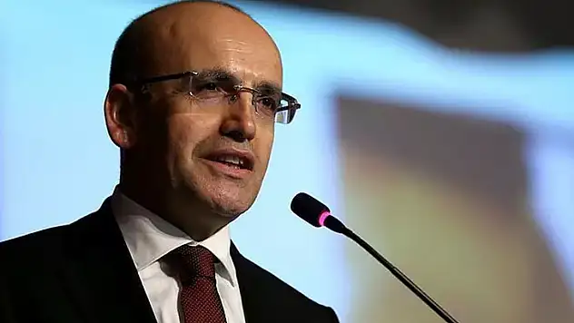 Mehmet Şimşek, yönettiği bankanın batması sonucu müşterileri ile davalık olan yeni Merkez Bankası Başkanı’mızı kutladı.