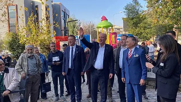 Memleket Partisi Genel Başkanı İnce, partisinin Tire ilçe binasını hizmete açtı