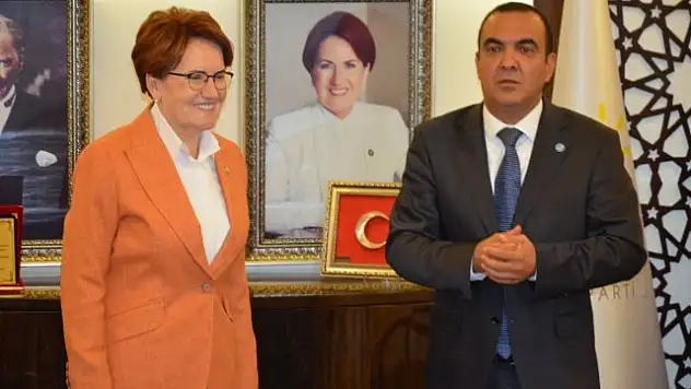 Meral Akşener'e verilen hediye üzerine Akşener'den ilginç tepki