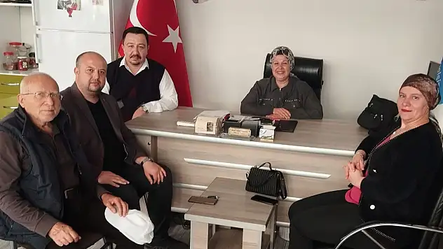 MHP Ödemiş İlçe Başkanı Ceyhun Kınlı'dan Engelsiz Yarınlar Derneği'ne Ziyaret