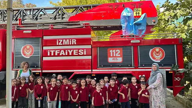 Minik Öğrencilerden İtfaiyeye Anlamlı Ziyaret