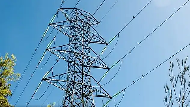 Ödemiş-Kiraz Enerji İletim Hattı Projesi için acele kamulaştırma kararı Cumhurbaşkanı Recep Tayyip Erdoğan'ın imzasıyla alınan acele kamulaştırma kararı, Resmi Gazete'de yayımlandı