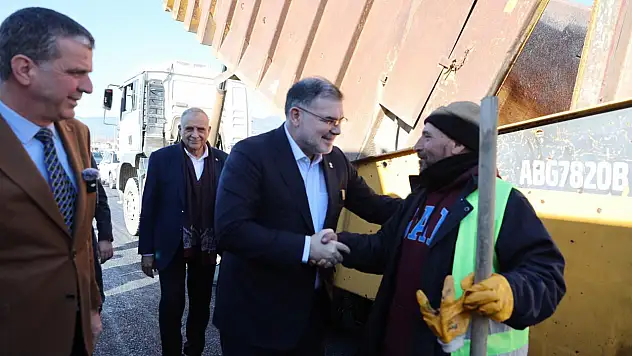 ÖDEMİŞ–KİRAZ YOLUNDA ÇALIŞMALAR YERİNDE İNCELENDİ