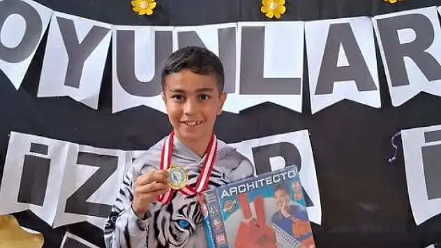 Ödemiş'li Kadir Alp Çağlayanlar İzmir'i Gururlandırdı