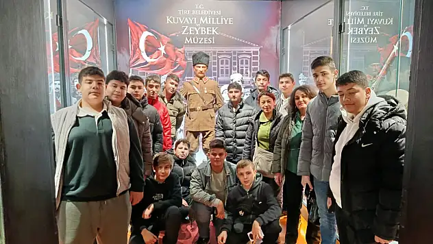 Ödemiş MTAL Fotoğrafçılık Kulübü Öğrencileri Tire'yi Kareledi