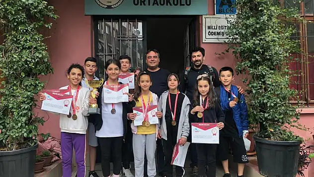 Ödemiş Ortaokulu öğrencileri, Türkiye Şampiyonası'na katılacak