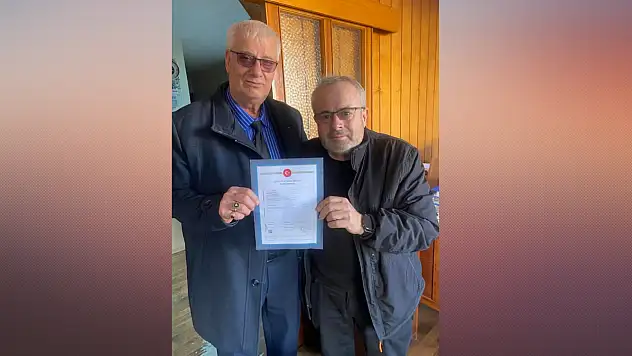 ÖDEMİŞ ŞOFÖRLER ODASI BAŞKANI TAHİR SİLAY GALERİCİLER SİTESİNİN YOLUNUN TAPUSUNU ALDI