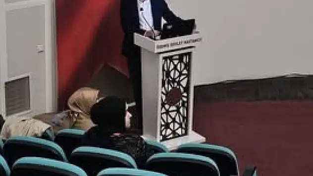 Ödemiş'te Aile Hekimlerine 'Diyabette Güncel Yaklaşımlar' Eğitimi Verildi