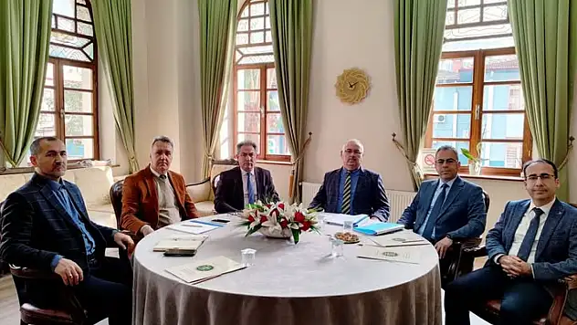 ÖDEMİŞ'TE EĞİTİM YILI HAZIRLIKLARI MASAYA YATIRILDI