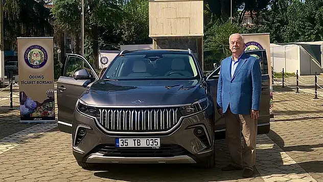Ödemiş Ticaret Borsası Togg Aracını Teslim Aldı