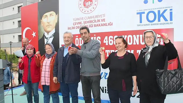 Ödemiş TOKİ evleri anahtar teslim töreni gerçekleştirildi
