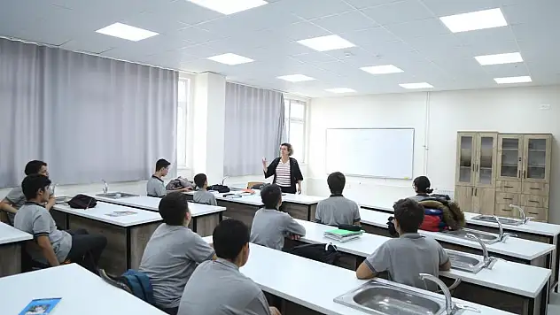 ÖDEMİŞTE YENİLİKLERİN VE TEKNOLOJİNİN LİSESİ
