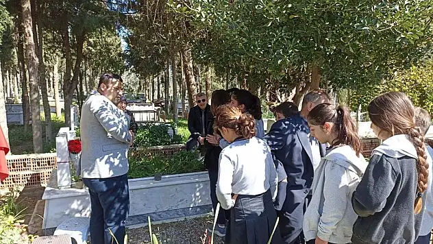 OKULUMUZA İSMİNİ VEREN ŞEHİT KAMİL ALKAN'A KABİR ZİYARETİ
