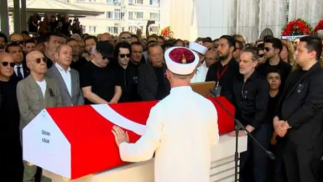 Özkan Uğur son yolculuğuna uğurlandı