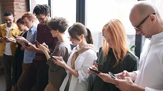 Samsung'dan öğrenci ve öğretmenleri sevindiren haber!