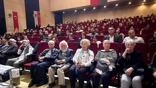 'Savaş–Recep Başsoy Türkçemize Özen Dil ve Yazın Ödülleri' 10. Yarışması Ödemiş'te Gerçekleşti