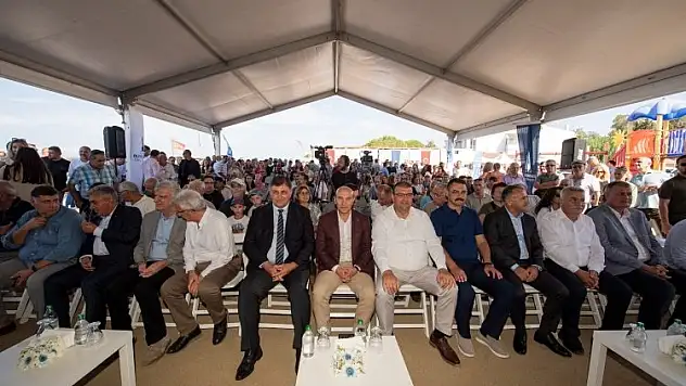 Seferihisar sahil şeridini koruyacak projenin temeli atıldı