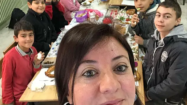 SINIFTA KAHVALTI ETKİNLİĞİ