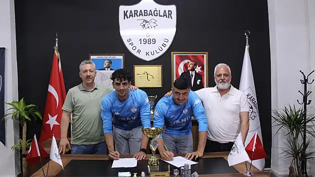 Sınırsız beyti karşılığında sözleşme imzaladı