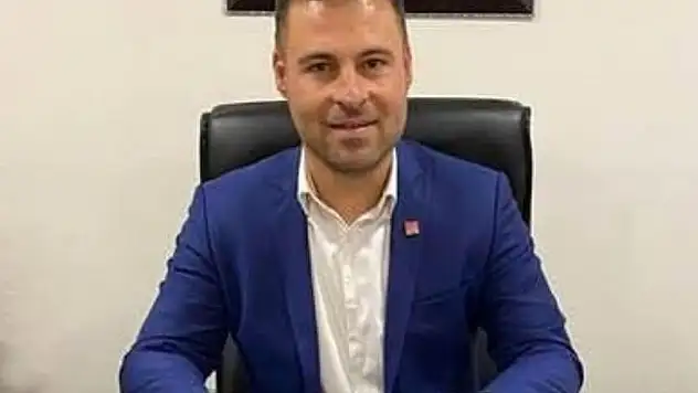 'Siyaset Sosyal Medya Gösterisi Değildir'